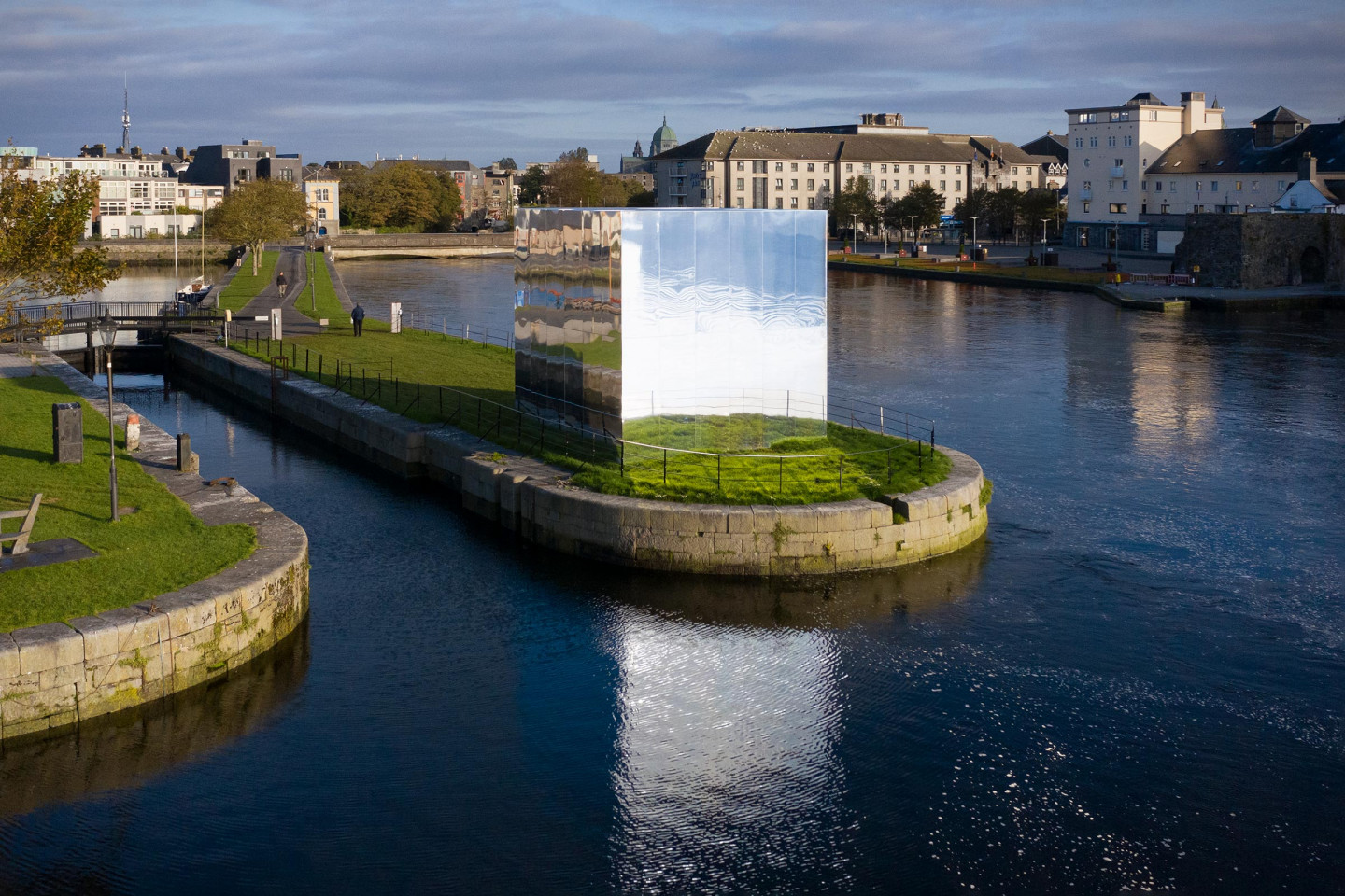 Mirror Pavillion, Galway - Irland